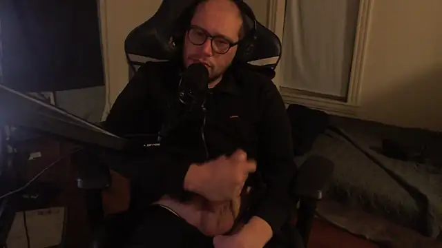 chicostick413 online show from 09/27/25, 01:45