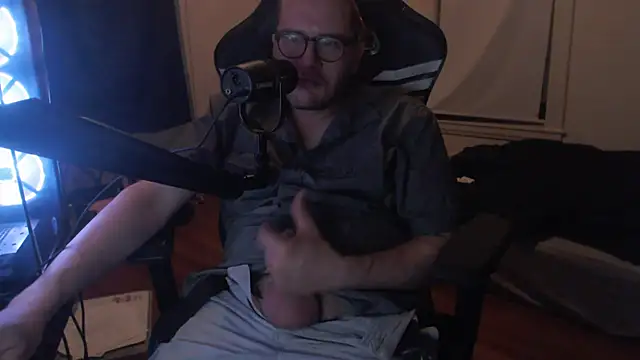 chicostick413 online show from 09/19/25, 05:00