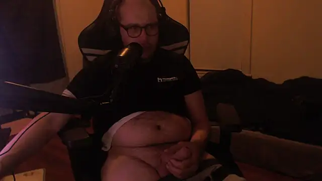 chicostick413 online show from 09/18/25, 02:36