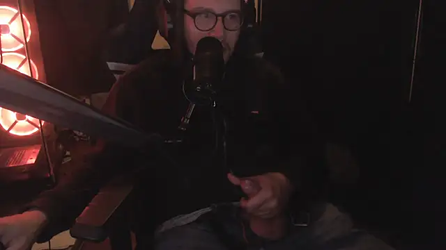 chicostick413 online show from 11/07/25, 03:44