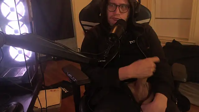 chicostick413 online show from 09/21/25, 11:54