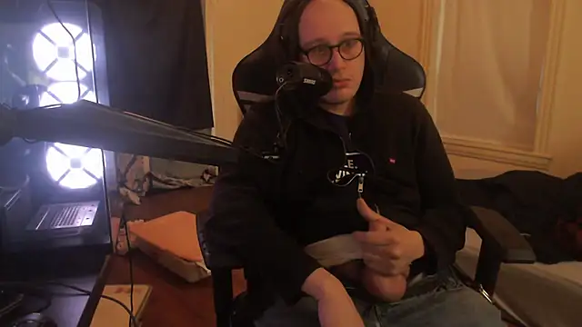 chicostick413 online show from 10/22/25, 01:32