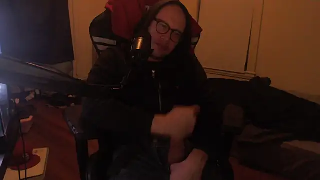 chicostick413 online show from 10/06/25, 07:42