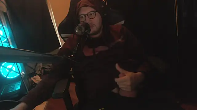 chicostick413 online show from 11/30/25, 03:46