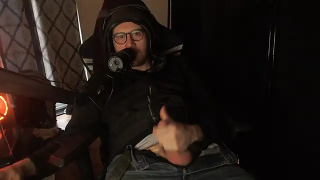 chicostick413 online show from 02/15/26, 01:43