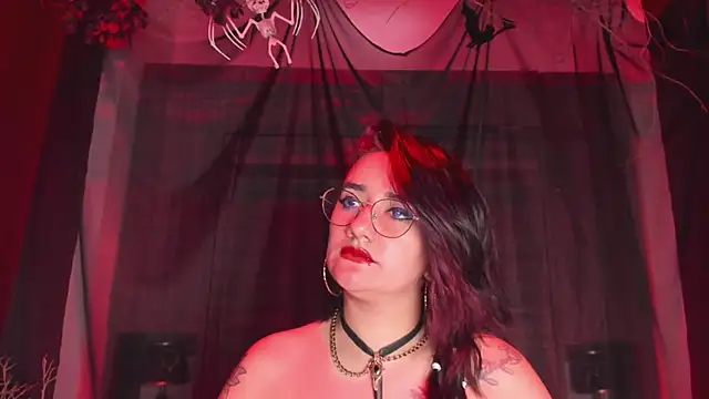KylieMaxwell online show from 10/19/25, 12:24
