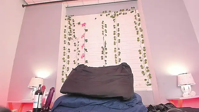 KylieMaxwell online show from 03/18/25, 02:18