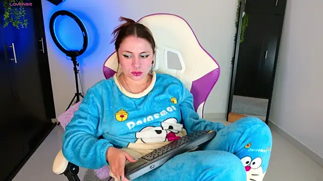 GilaKat online show from 10/13/25, 05:42