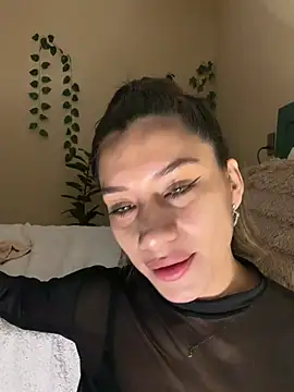 Snapshot of Bckystonee chatting on 02/14/26, 05:51 Bckystonee online show from 02/14/26, 05:51