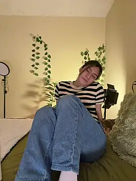 Snapshot of Bckystonee chatting on 02/10/26, 12:37 Bckystonee online show from 02/10/26, 12:37