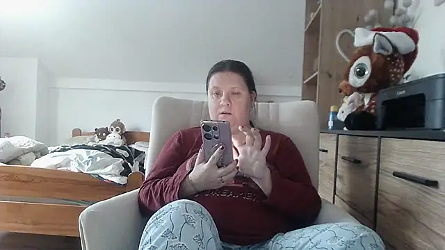 Snapshot of ReifeVenna chatting on 01/15/26, 02:42 ReifeVenna online show from 01/15/26, 02:42
