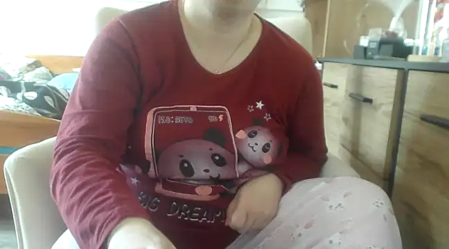 Snapshot of ReifeVenna chatting on 02/17/25, 09:03 ReifeVenna online show from 02/17/25, 09:03