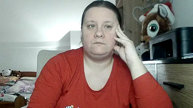 Snapshot of ReifeVenna chatting on 12/18/25, 05:06 ReifeVenna online show from 12/18/25, 05:06