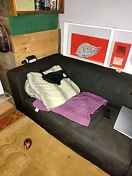 Chocolate factory man online show from 03/18/25, 12:40