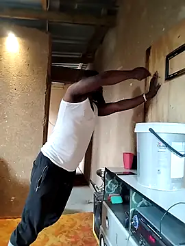 Snapshot of Chocolate_factory_man chatting on 11/24/25, 08:03 Chocolate factory man online show from 11/24/25, 08:03