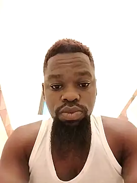 Snapshot of Chocolate_factory_man chatting on 11/18/25, 02:38 Chocolate factory man online show from 11/18/25, 02:38