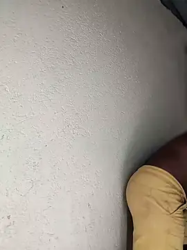 Chocolate factory man online show from 02/16/26, 02:54