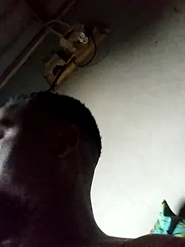 Chocolate factory man online show from 10/01/25, 03:33