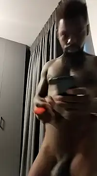 Chocolate factory man online show from 02/04/25, 04:37