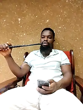 Snapshot of Chocolate_factory_man chatting on 10/29/25, 10:42 Chocolate factory man online show from 10/29/25, 10:42