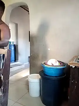 Chocolate factory man online show from 04/10/26, 01:40