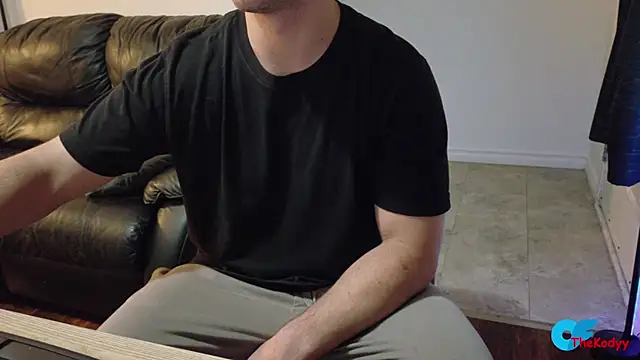 Snapshot of Thekodyy chatting on 06/19/26, 03:56 Thekodyy online show from 06/19/26, 03:56