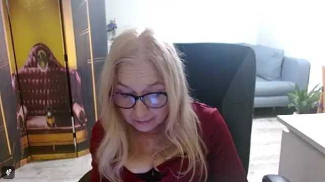 sofia xkiss online show from 12/15/25, 02:45