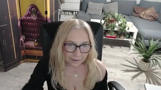 sofia xkiss online show from 02/06/26, 02:46