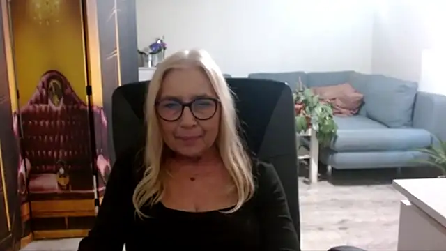 sofia xkiss online show from 11/04/25, 03:05