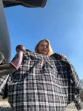 justmila online show from 03/08/26, 12:41