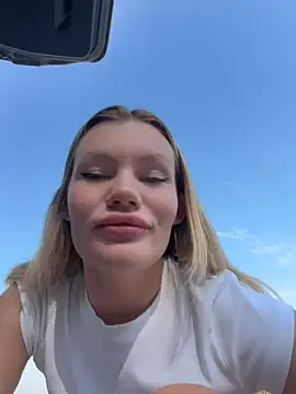 justmila online show from 07/18/26, 07:06