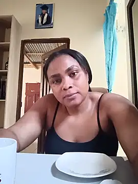 Snapshot of NicolVilla chatting on 06/17/26, 02:27 NicolVilla online show from 06/17/26, 02:27