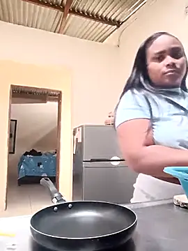 NicolVilla online show from 12/14/25, 02:33