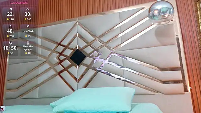 Snapshot of Sluttyandmature chatting on 11/27/25, 12:38 Sluttyandmature online show from 11/27/25, 12:38