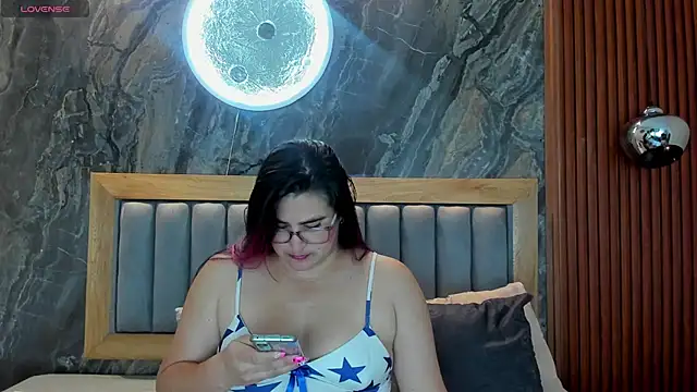 BellaPeers  online show from 10/26/25, 12:16