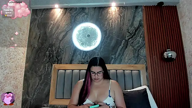 BellaPeers  online show from 09/13/25, 12:16