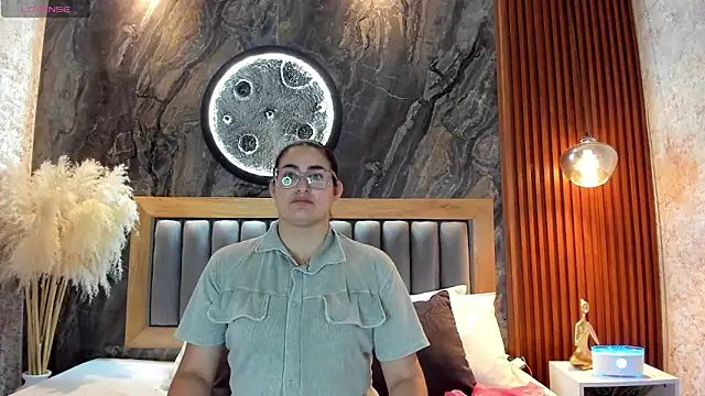 Snapshot of BellaPeers_ chatting on 05/20/26, 11:40 BellaPeers online show from 05/20/26, 11:40