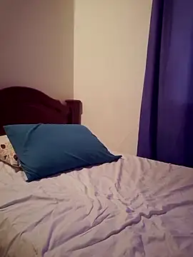 Snapshot of _____sams chatting on 12/03/25, 08:52 sams online show from 12/03/25, 08:52