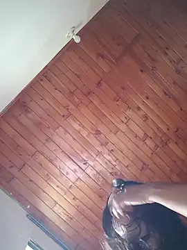 Snapshot of _____sams chatting on 12/22/25, 08:42 sams online show from 12/22/25, 08:42