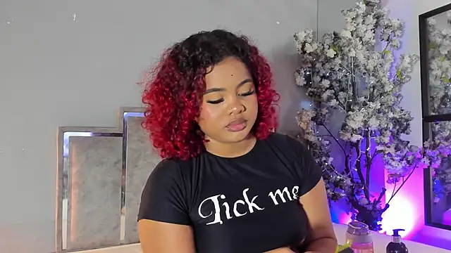 Maaracooper online show from 11/18/25, 12:26