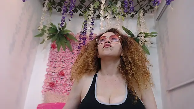 BLONDE SEXYHOT online show from 04/14/26, 12:43