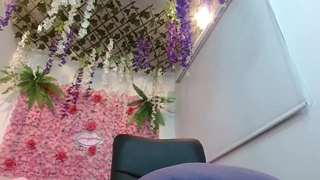 BLONDE SEXYHOT online show from 10/26/25, 11:49