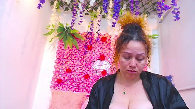 BLONDE SEXYHOT online show from 11/25/25, 11:37