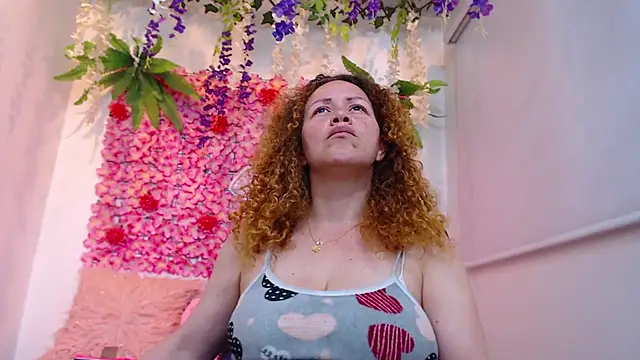 BLONDE SEXYHOT online show from 12/21/25, 07:04