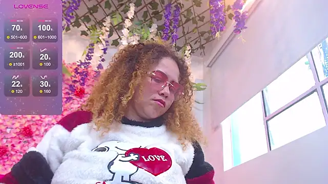 BLONDE SEXYHOT online show from 03/11/26, 06:24