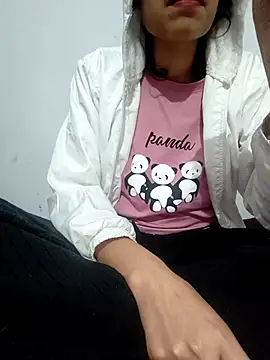 catreena online show from 11/26/25, 07:03