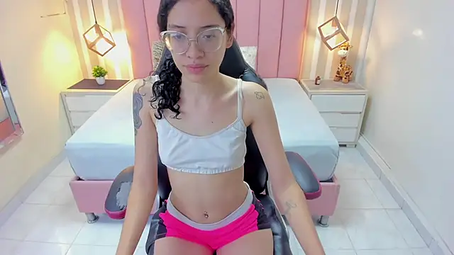 MAILYLOVE1 online show from 11/26/25, 01:11