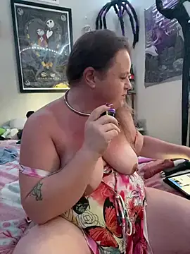 HeatherLynn online show from 02/11/25, 04:56