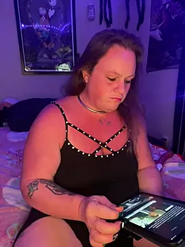 HeatherLynn online show from 02/17/25, 03:47