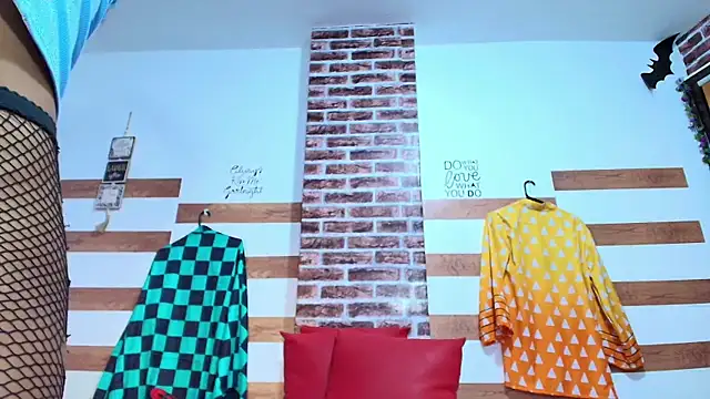 sofia fer online show from 11/10/25, 02:38